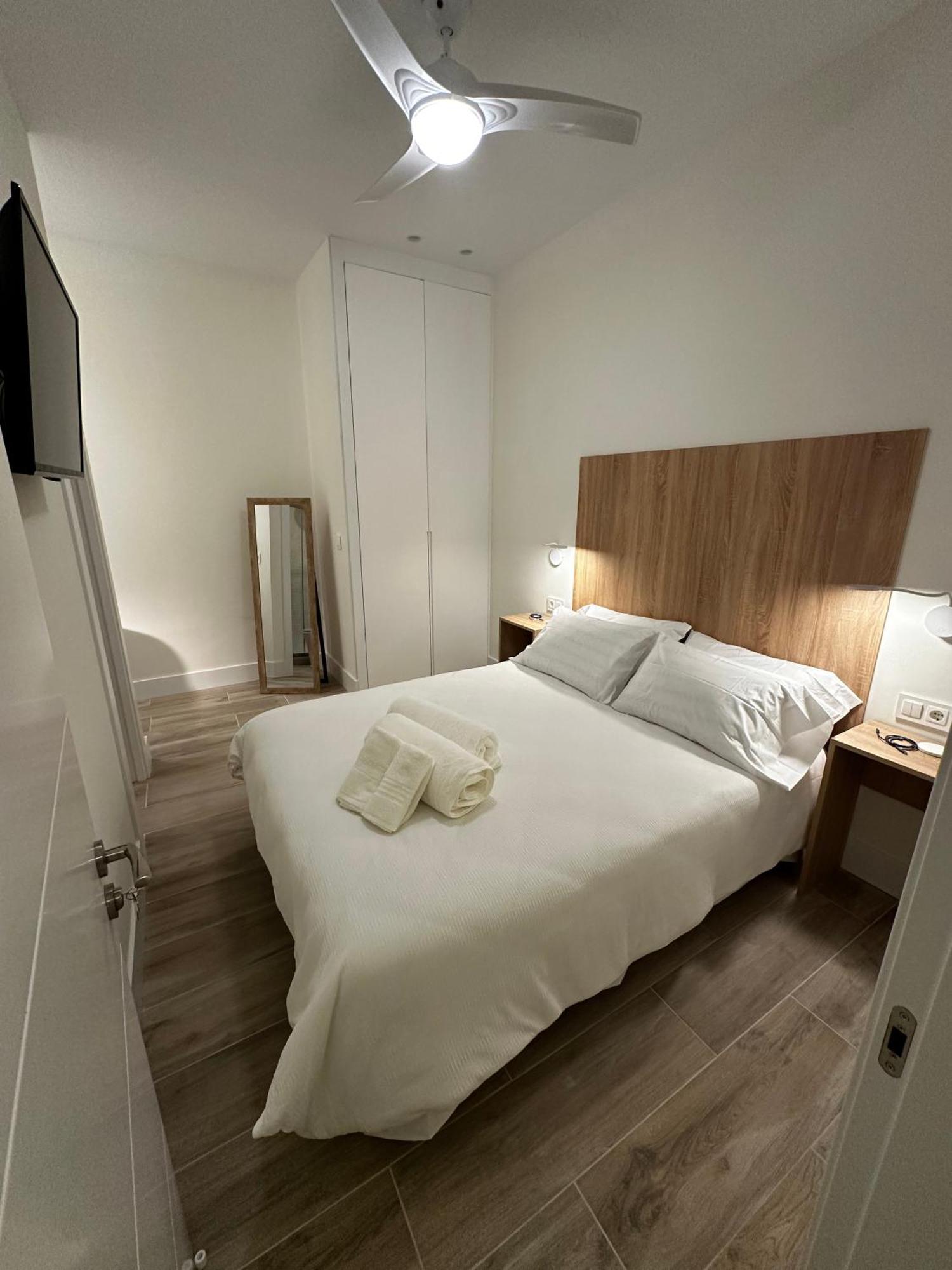 Apartamentos Moncloa Madrid Dış mekan fotoğraf